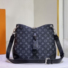 LV Hobo Bags